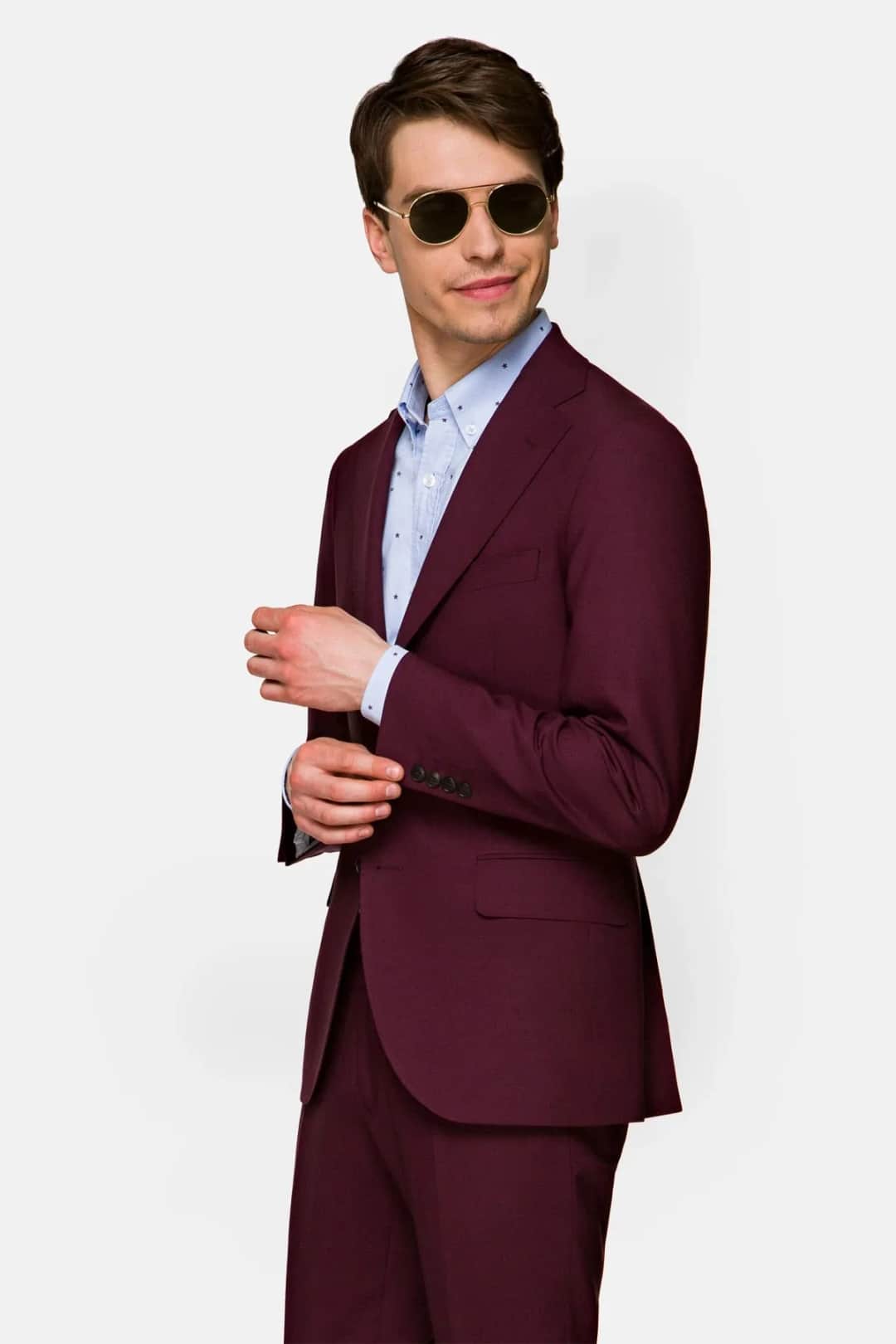 Stylizacje na imprezę firmową: Unikaj wpadek i zaskocz profesjonalnym lookiem