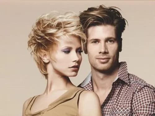 Fryzury męskie lat 70: retro styl w nowoczesnym wydaniu dla każdego